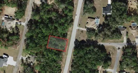 9636 N Country Club Way, Citrus Springs, FL 34434