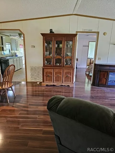 1584 E C-478, Webster, FL 33597 photo 8