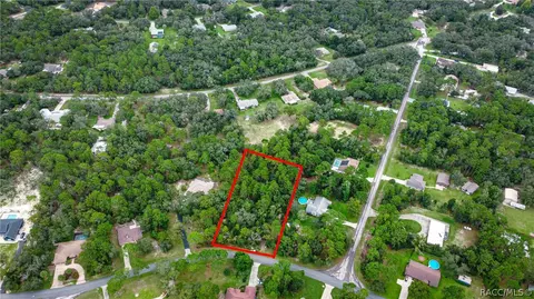 320 E Knightsbridge Pl, Lecanto, FL 34461