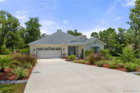 2489 E Celina St, Inverness, FL 34453