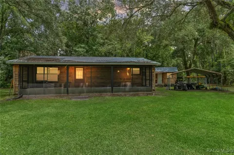 3820 SE 22 Ct, Morriston, FL 32668