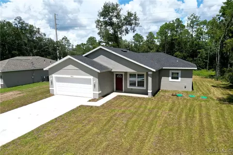 8855 N Travis Dr, Citrus Springs, FL 34434