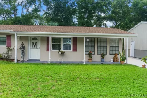 8585 N Pine Needle Ter, Crystal River, FL 34428
