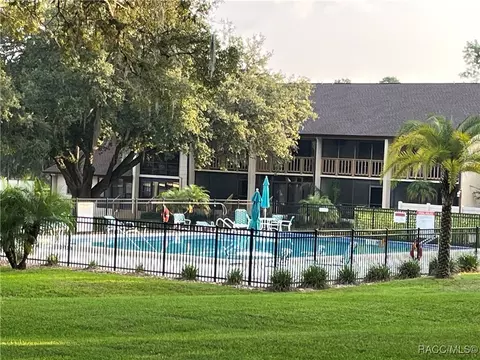 115 E Hartford St, Hernando, FL 34442 photo 2