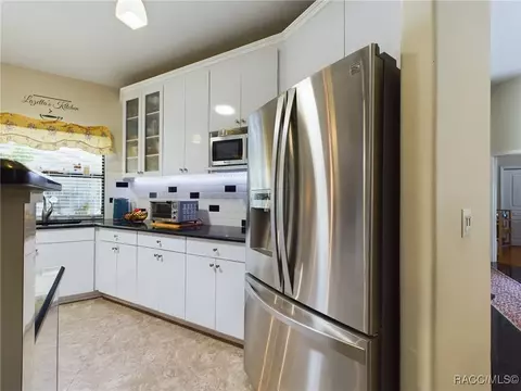 Kitchen - 104 E Savoy St, Lecanto, FL 34461 photo 7 of 7
