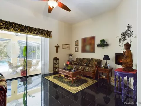 Living - 104 E Savoy St, Lecanto, FL 34461 photo 2 of 4