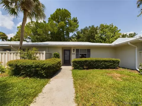 11487 W Bayshore Dr, Crystal River, FL 34429