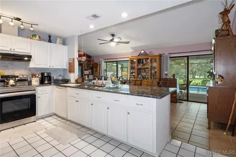 2319 N Hendry Pt, Hernando, FL 34442 photo 14
