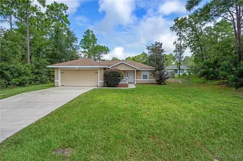 2111 W Linden Dr, Citrus Springs, FL 34434