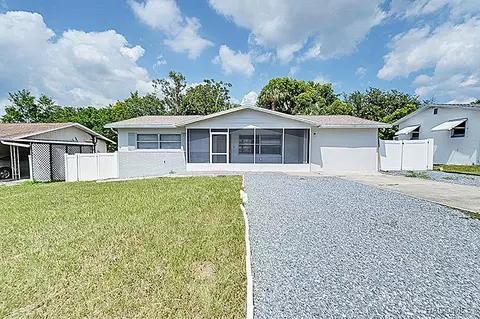 5 Oak Hollow Dr, Beverly Hills, FL 34465