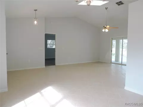 547 E Dakota Ct, Hernando, FL 34442 photo 15