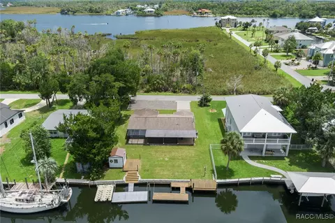 1921 NW 15th St, Crystal River, FL 34428