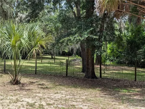 4865 E Princeton Ln, Hernando, FL 34442 photo 5