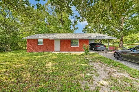 6815 W Rich St, Crystal River, FL 34428