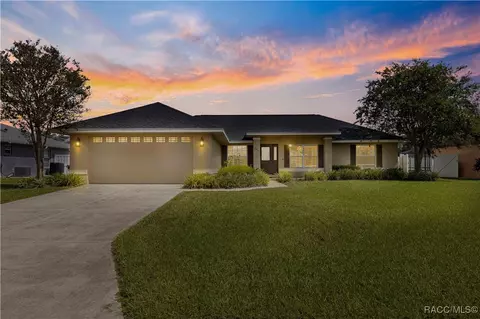 6921 SE 104th St, Belleview, FL 34420