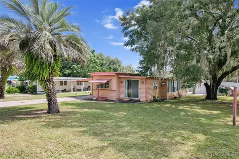 5181 S Castlelake Ave, Floral City, FL 34436