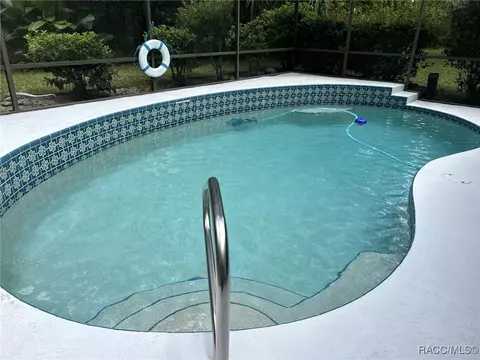 515 E Lancaster St, Lecanto, FL 34461 photo 2