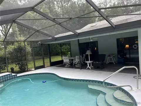 515 E Lancaster St, Lecanto, FL 34461 photo 9