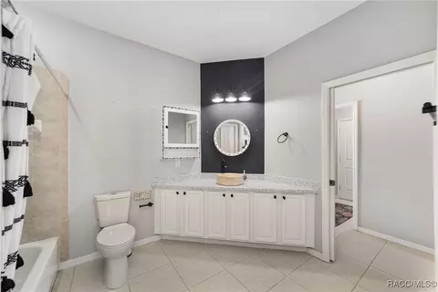 Bath - 902 W Silver Meadow Loop, Hernando, FL 34442 photo 1 of 8