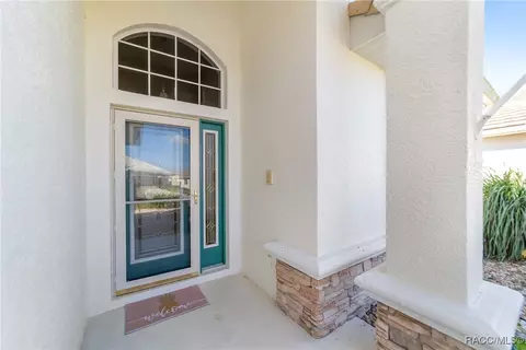 Entry Way - 902 W Silver Meadow Loop, Hernando, FL 34442 photo 1 of 4