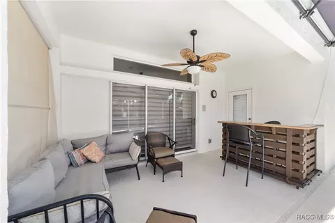 Exterior - 902 W Silver Meadow Loop, Hernando, FL 34442 photo 6 of 13