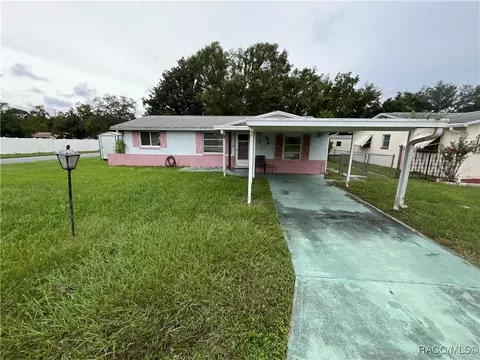 2 Della Ct, Beverly Hills, FL 34465