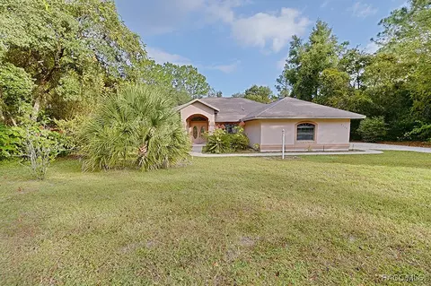 2739 E Newhaven St, Inverness, FL 34453