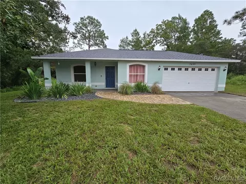 7699 N Maltese Dr, Citrus Springs, FL 34433