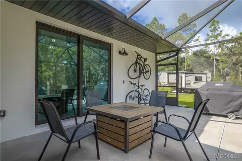 Exterior - 667 E Reehill St, Lecanto, FL 34461 photo 11 of 18