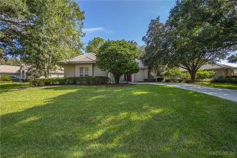 3086 N Barton Creek Cir, Lecanto, FL 34461