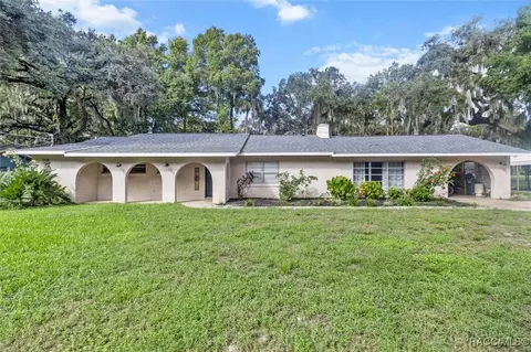 1020 S Otto Pt, Inverness, FL 34450