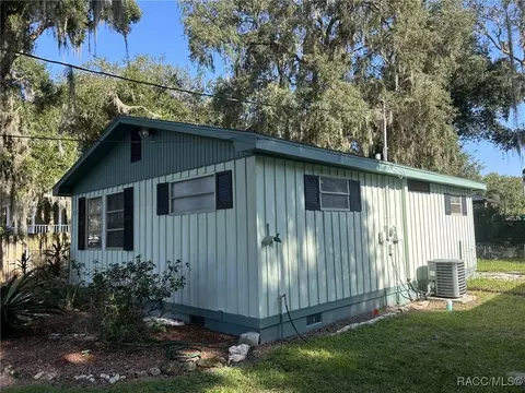 4143 E Lake Park Dr, Hernando, FL 34442 photo 3