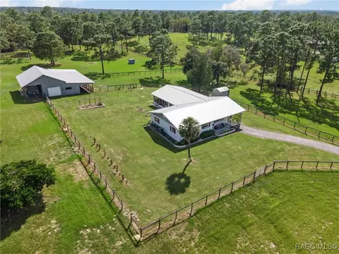 5014 W Woodlawn St, Dunnellon, FL 34433