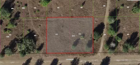 8327 W Lawton Ln, Crystal River, FL 34428