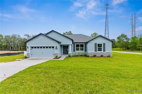 32 Lupine St, Homosassa, FL 34446