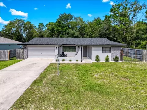 9240 N Arcadia Way, Citrus Springs, FL 34434