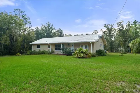 5723 N Summerwind Ave, Crystal River, FL 34428