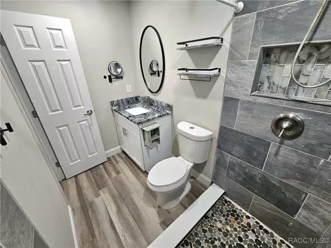 Bath - 5375 Ashland Dr, Spring Hill, FL 34606 photo 2 of 4