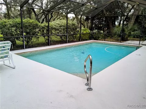 Exterior - 168 E Hartford St, Hernando, FL 34442 photo 2 of 21