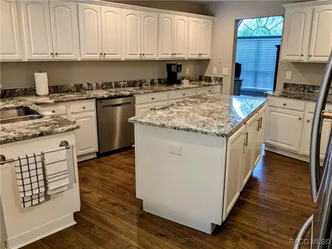 Kitchen - 168 E Hartford St, Hernando, FL 34442 photo 2 of 5