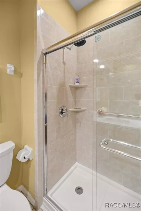 Bath - 1527 N Killebrew Pt, Hernando, FL 34442 photo 5 of 5