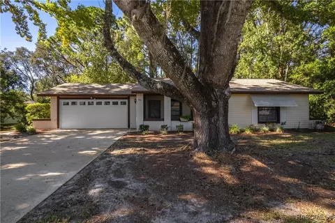 108 Douglas St, Homosassa, FL 34446