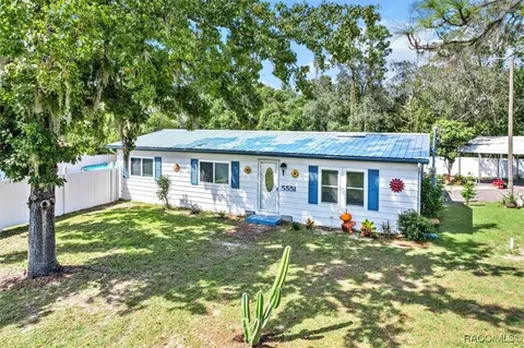 5551 W Meadow St, Homosassa, FL 34446