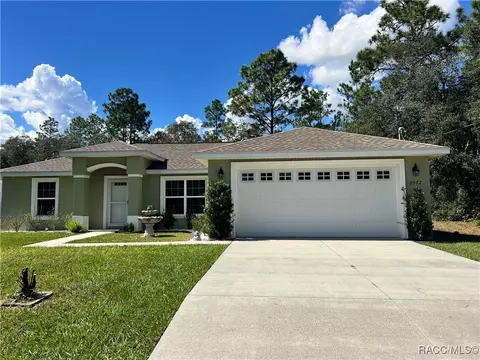 9572 N Emellia Ave, Citrus Springs, FL 34433
