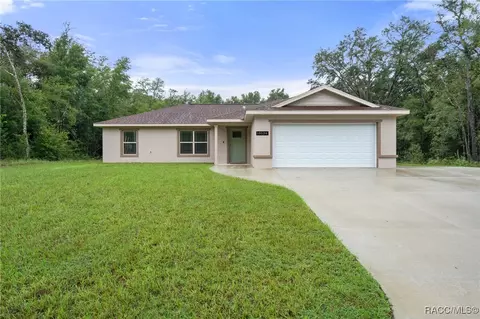 10536 N Ocean Dr, Citrus Springs, FL 34434