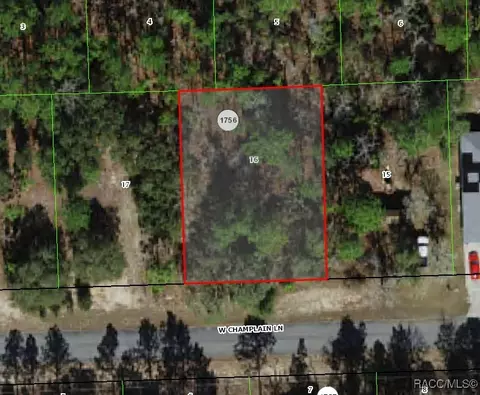 961 W Champlain Ln, Citrus Springs, FL 34434