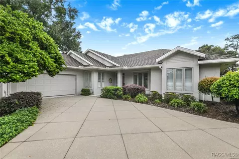 3085 N Pinelake Village Pt, Lecanto, FL 34461