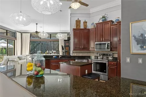 Kitchen - 1329 N Bellamy Pt, Hernando, FL 34442 photo 3 of 7