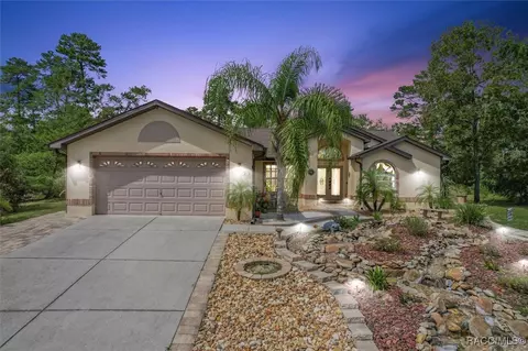 31 Tall Marigolds Ct, Homosassa, FL 34446