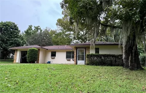 6245 E Plum St, Inverness, FL 34452